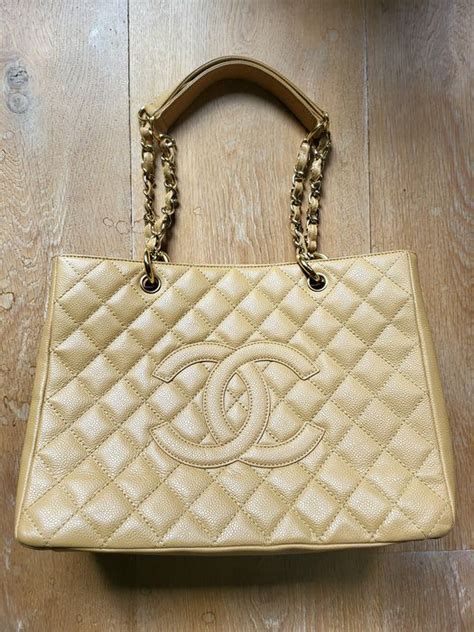 la borsa a spalla shopping in pelle di chanel grande|Borse shopping .